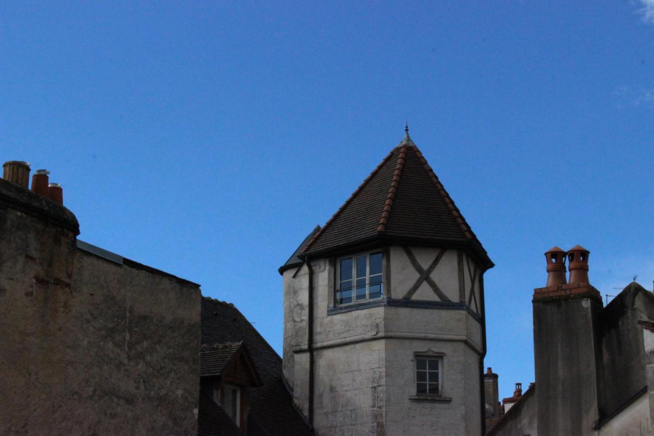 Appartement classé avec vue, centre ville&parking proche Dole Esterno foto