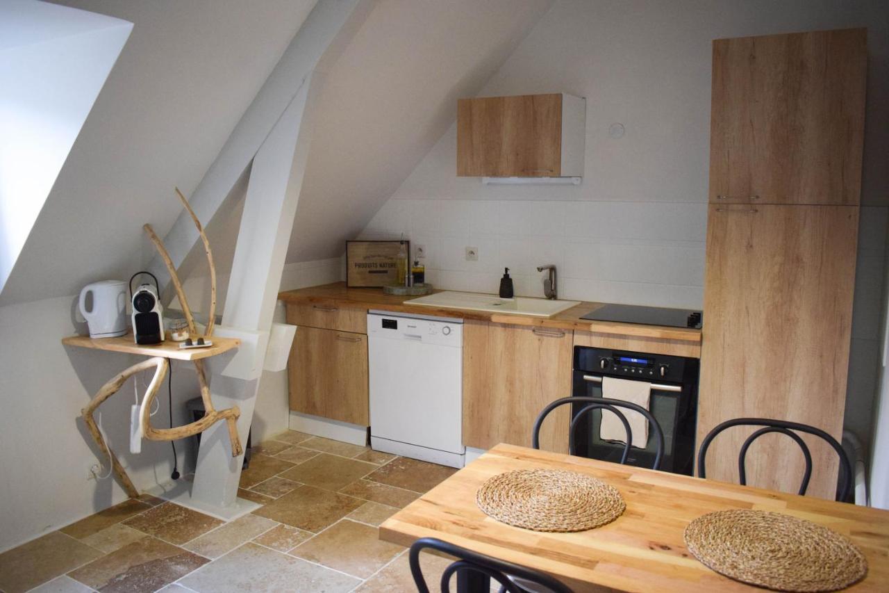 Appartement classé avec vue, centre ville&parking proche Dole Esterno foto